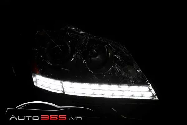 Den Led Ban Ngay Led Daylight Chieu Sang Sang Trong.jpg